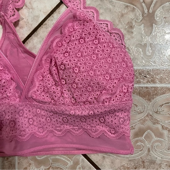 AE Aerie Pink Lace Wireless Bralette Pink Floral Crop Top Sheer Mesh Medium - Picture 2 of 6
